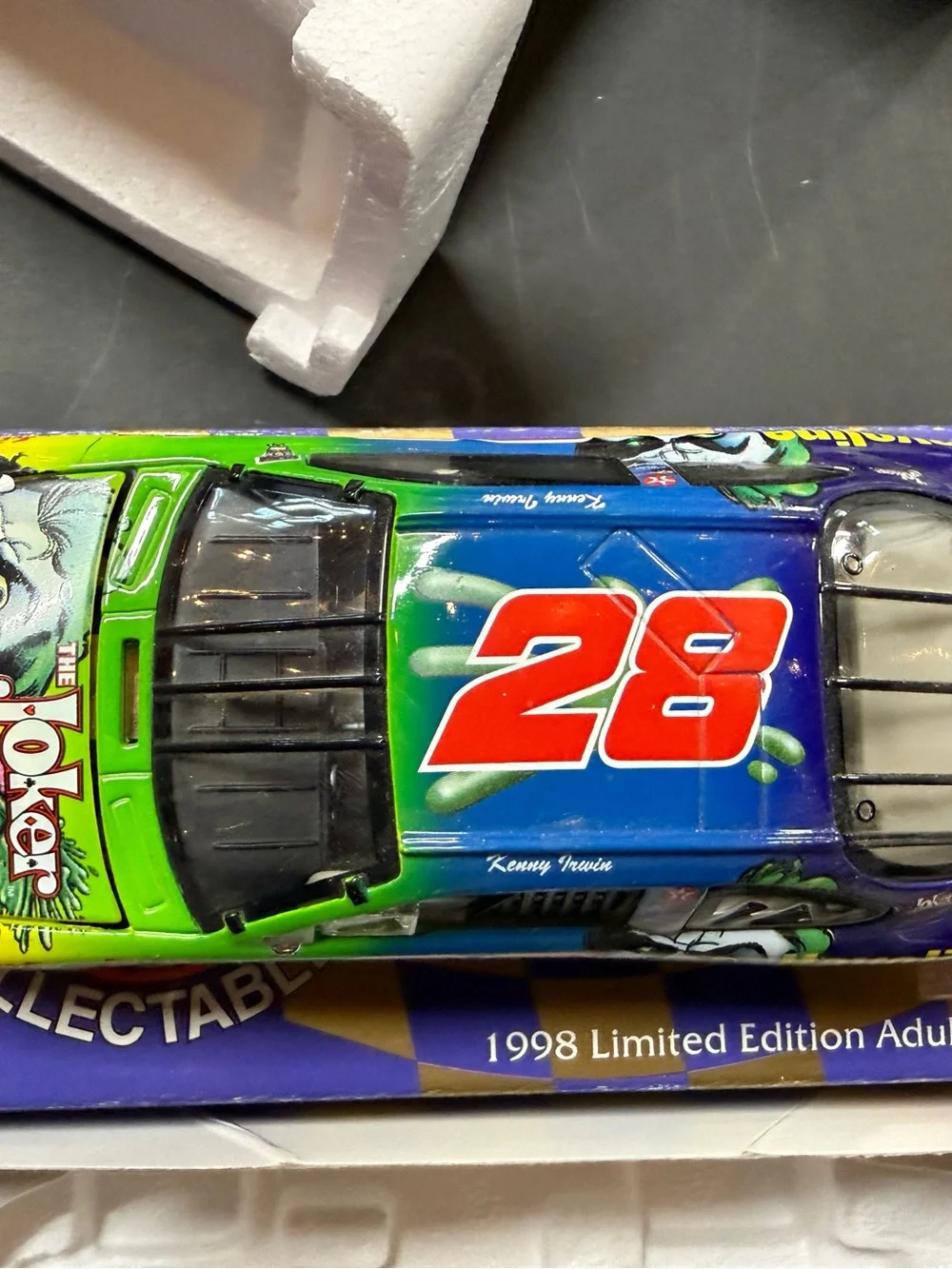 1:32 scale NASCAR set; Batman & Joker - Picture 8 of 9